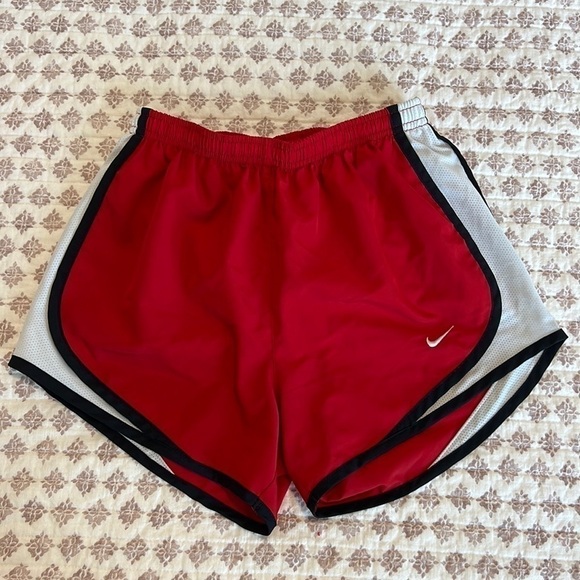 Nike Dri-Fit Tempo Red White Black Running Athletic Shorts Size XS - Picture 2 of 10